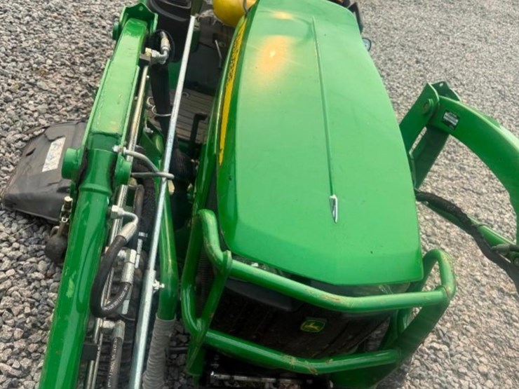 2021-john-deere-1025r-image-6