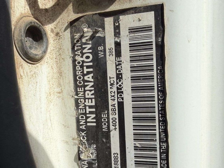 2005-international-durastar-4400-image-42