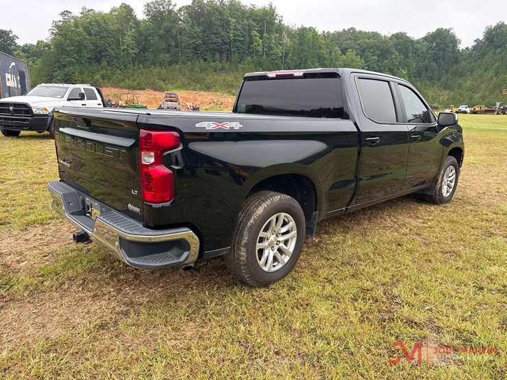 2020-chevrolet-silverado-1500-image-3