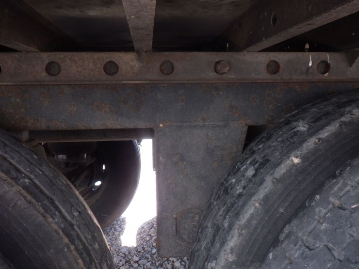 2005-utility-3000r-image-17