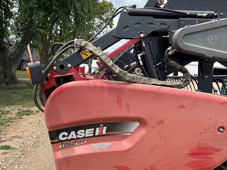 2018-case-ih-3162-image-24
