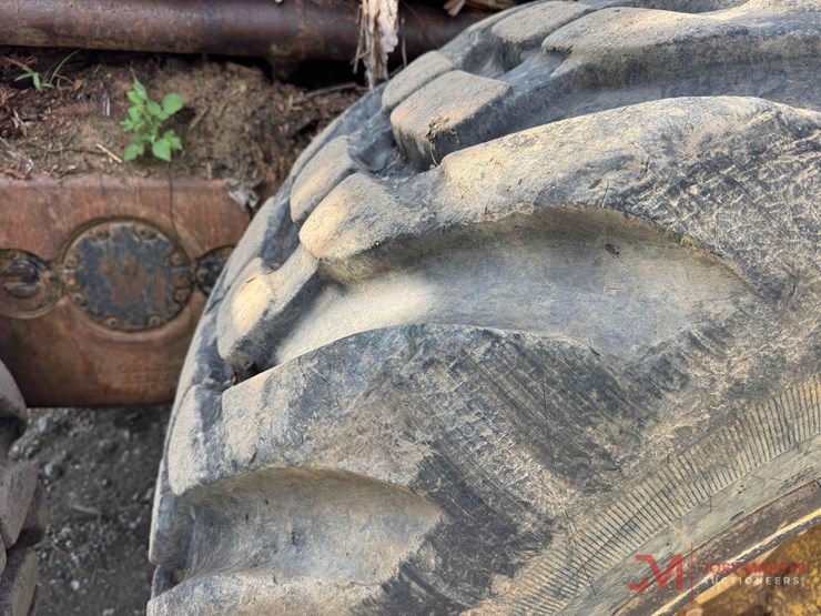 2005-deere-1110d-image-14