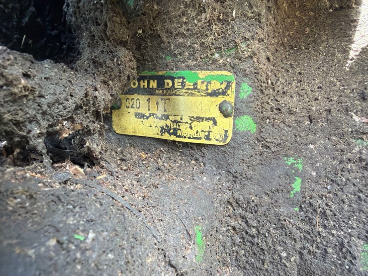 john-deere-3020-image-13