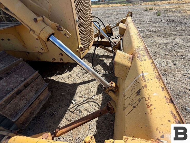 caterpillar-d5b-sa-image-40
