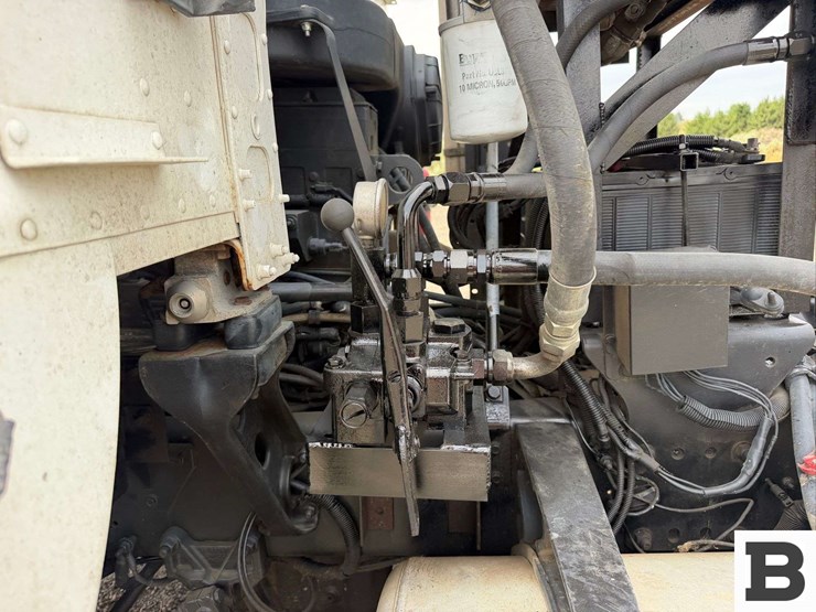 1997-freightliner-flb-high-coe-tractor-truck-image-21