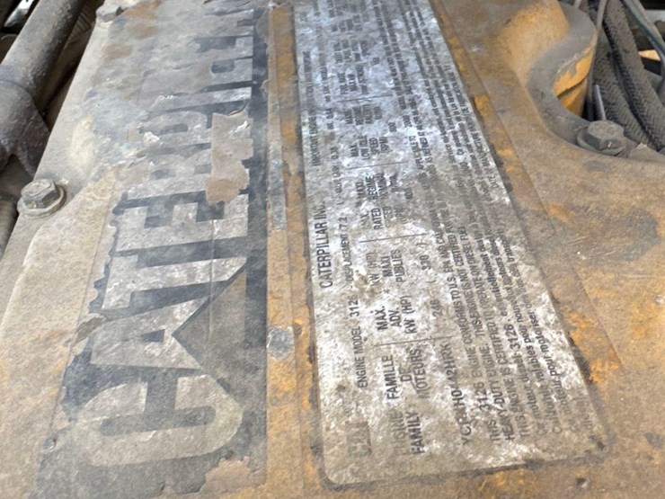 2001-caterpillar-3126-image-19
