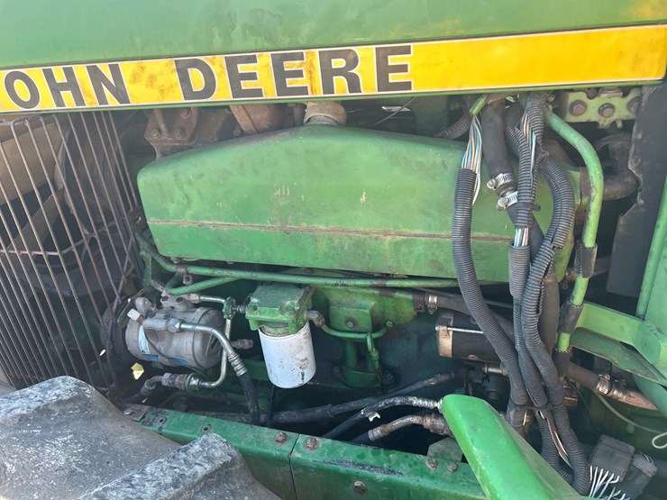 john-deere-8450-image-30
