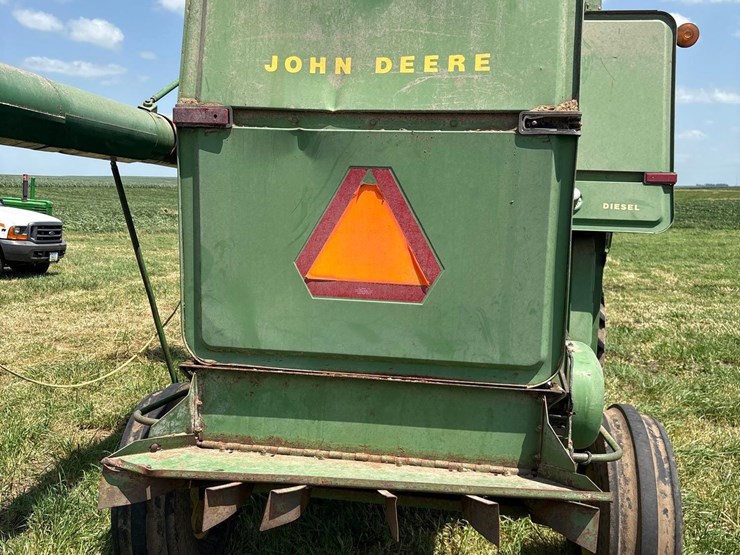 john-deere-4400-image-73
