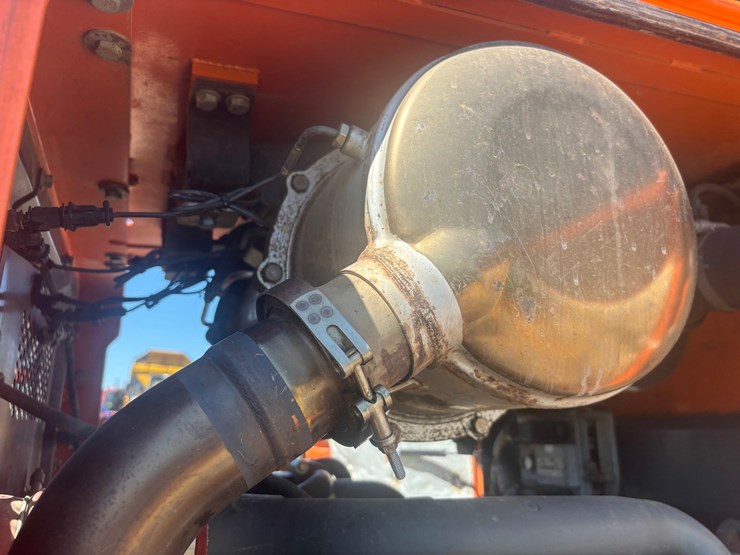 2013-doosan-dl250tc-image-47