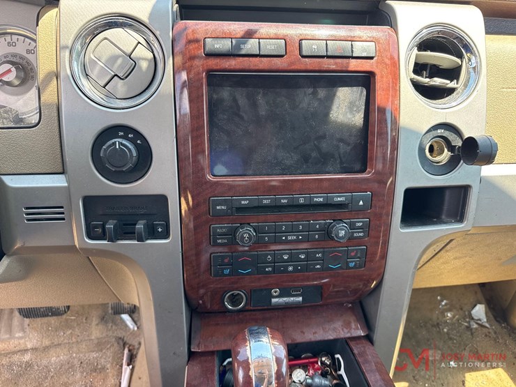 2010-ford-f150-king-ranch-image-32