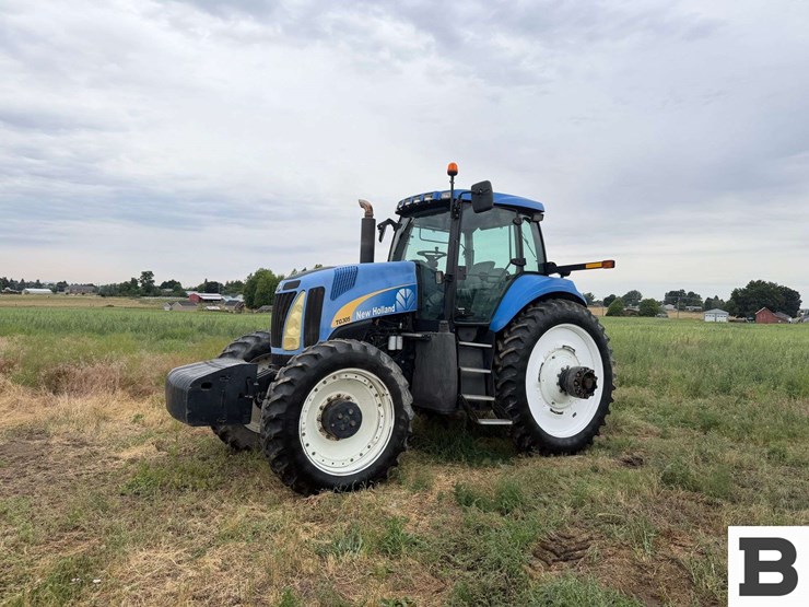 2007-new-holland-tg305-image-2