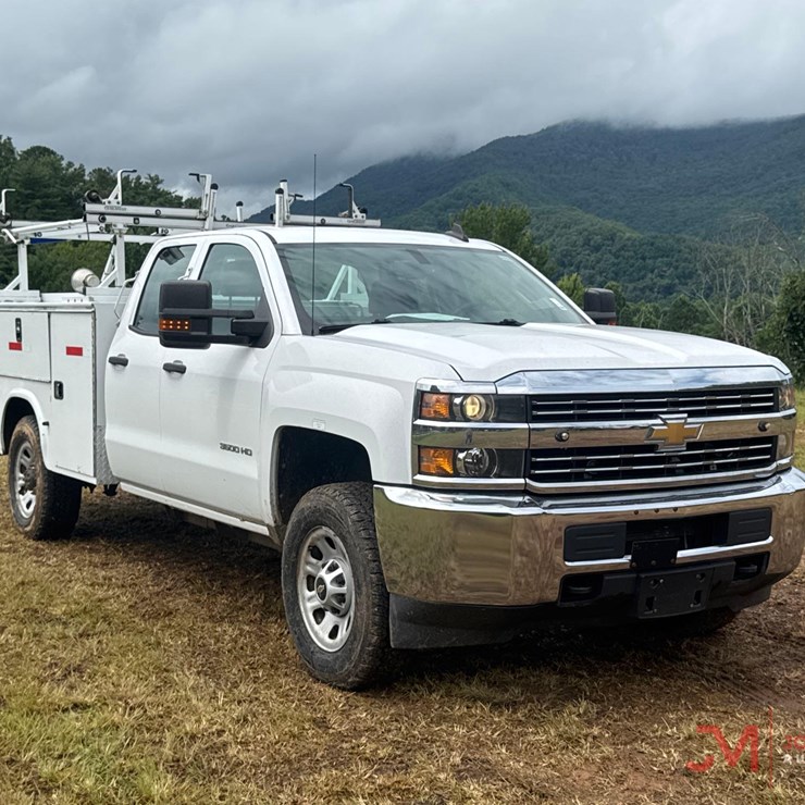 2016 CHEVROLET 3500HD
