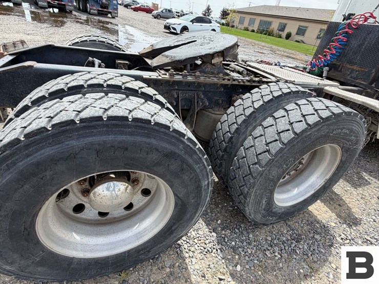 2007-international-9400i-tractor-truck---boardman,-or-image-41