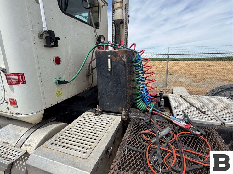 2007-international-9400i-tractor-truck---boardman,-or-image-17
