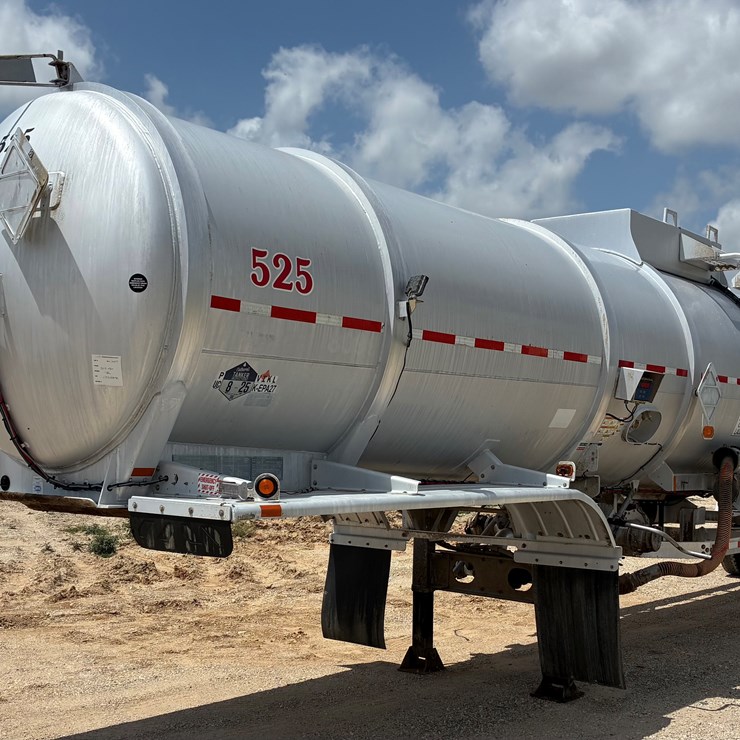 2012 HEIL Tanker