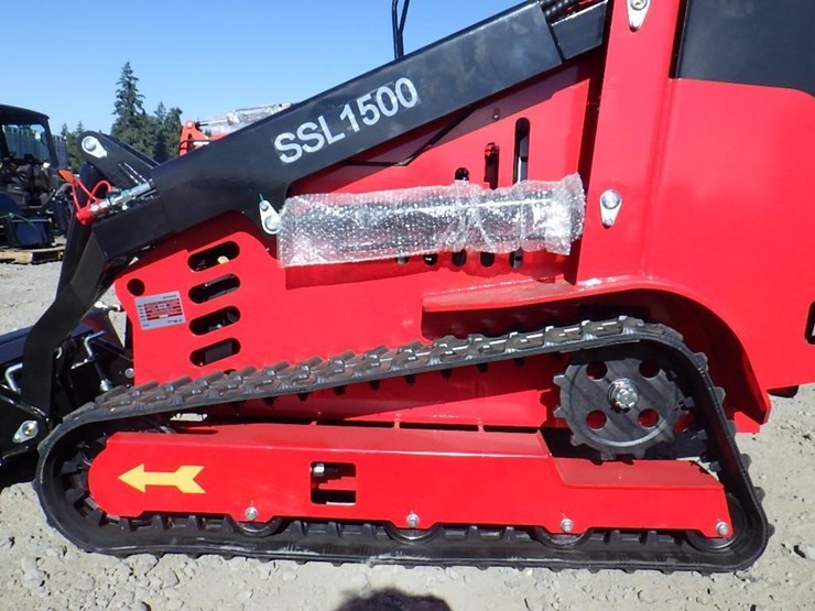 2026-sdlanch-ssl1500-skid-steer-tracked-loader-image-6