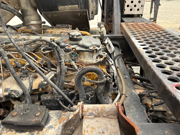 2009-caterpillar-c7-image-11