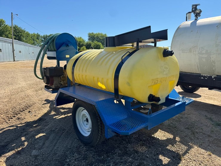 #1890-•-300-gal-towable-hydro-seeder-image-3