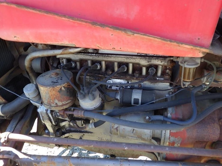 massey-ferguson-mf35-tractor-image-16