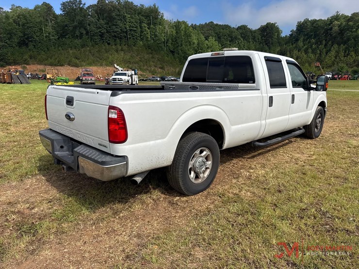 2015-ford-f250-xlt-image-3