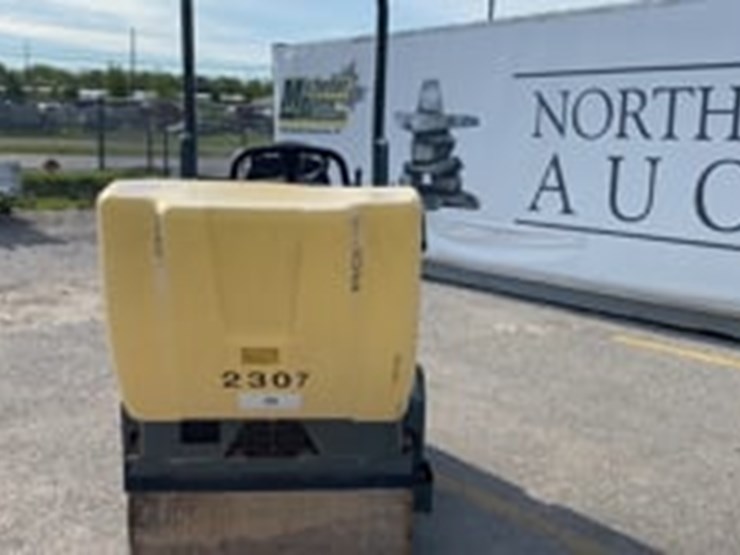 2010-wacker-neuson-rd12a-90-image-10