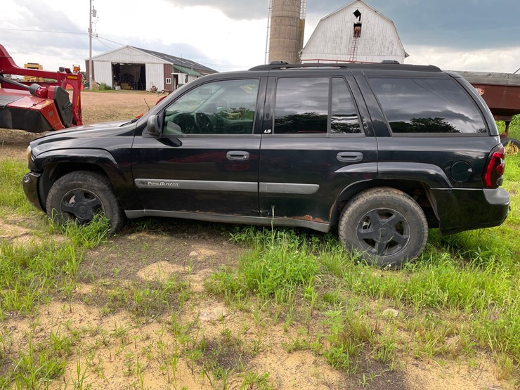 2004-chevrolet-trailblazer-image-8