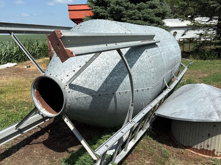 approx-9-ton-chore-time-bulk-bin-image-16