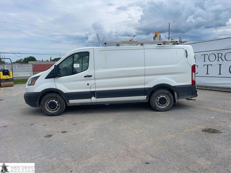 2017-ford-transit-image-8
