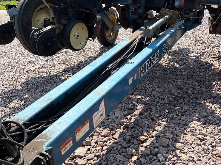 kinze-2210-image-6
