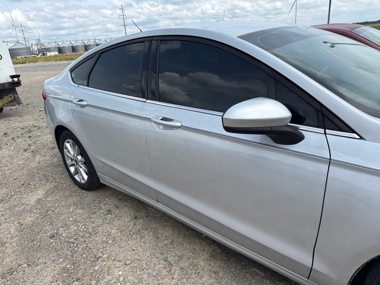 #48153-•-2017-ford-fusion-se-sedan-3fa6p0hd4hr287339-inv#-48153-image-14