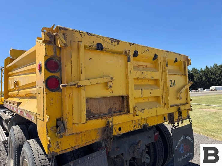 1999-mack-cl713-image-22