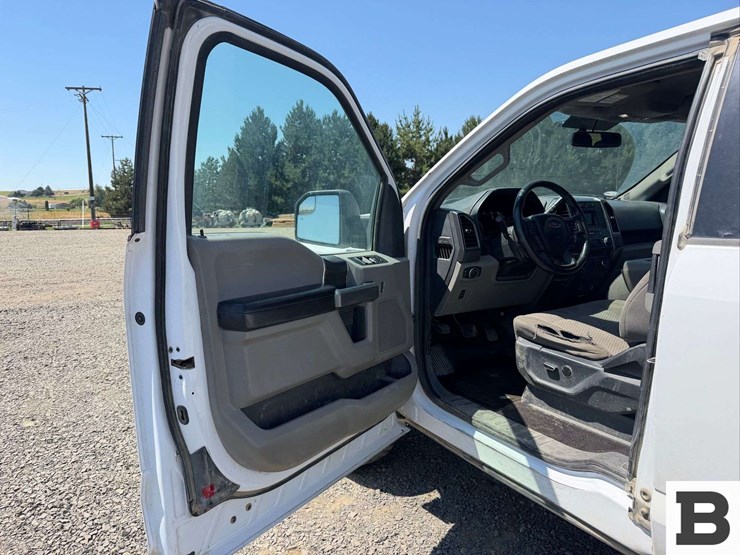 2017-ford-f150-image-18