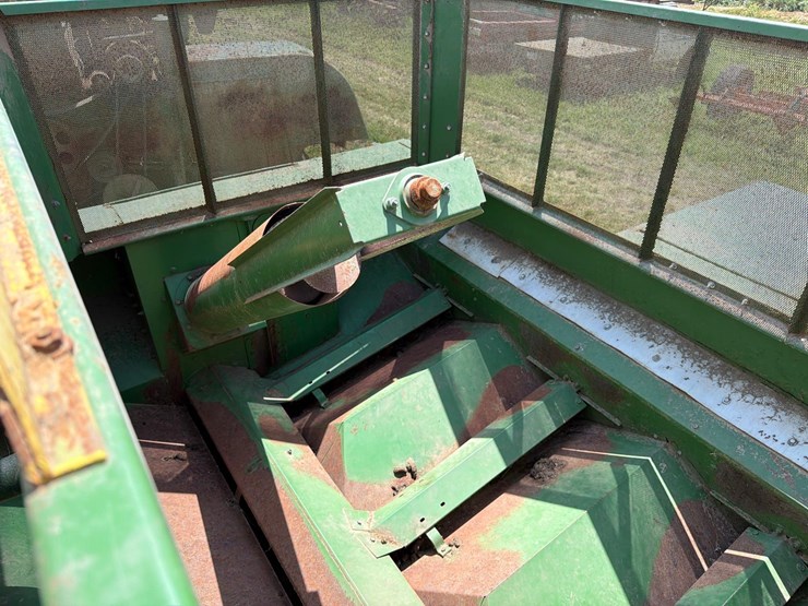 john-deere-4400-image-21