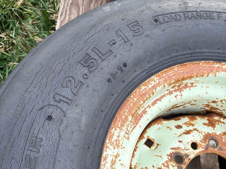 3---12.5-15-rims-&-tires-image-7
