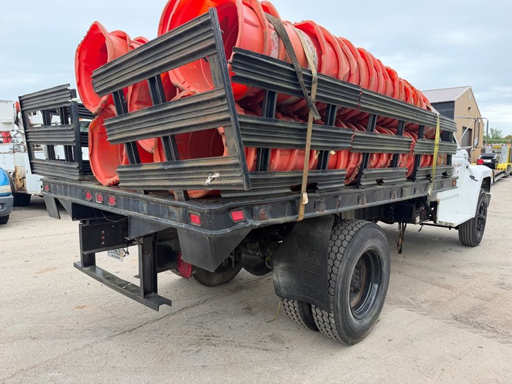 ford-f700-image-5