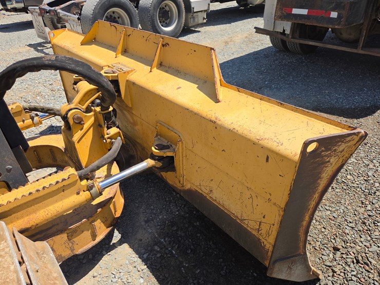 deere-650h-lt-image-11