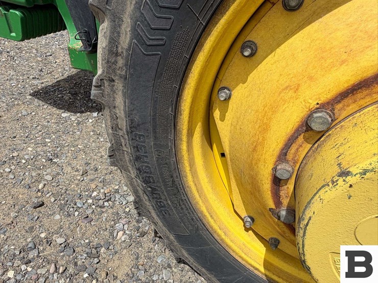 2014-john-deere-8345r-image-14