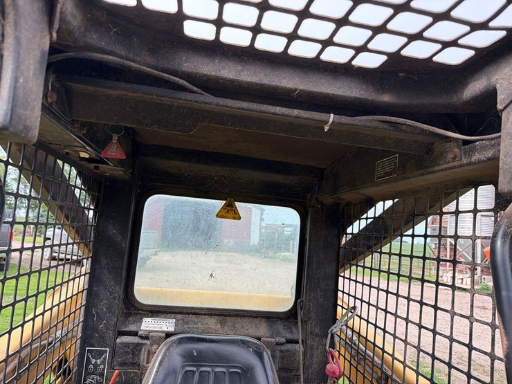 deere-6675-image-28
