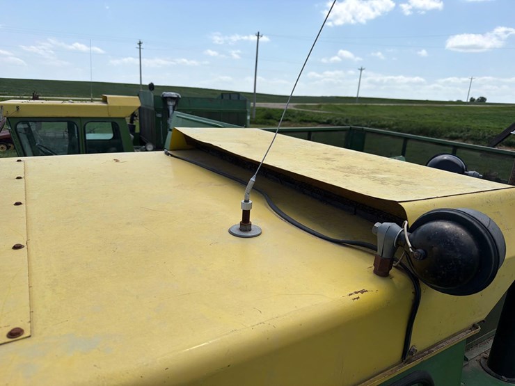 john-deere-6600-image-17