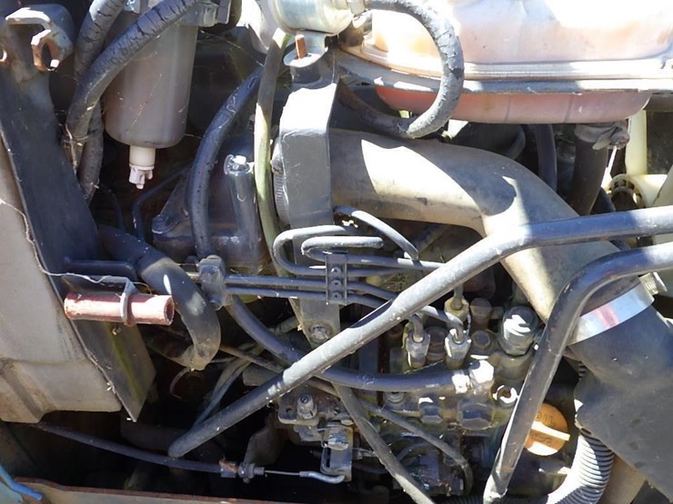 argo-tractors-1tbl/as-tracked-tractor-image-15
