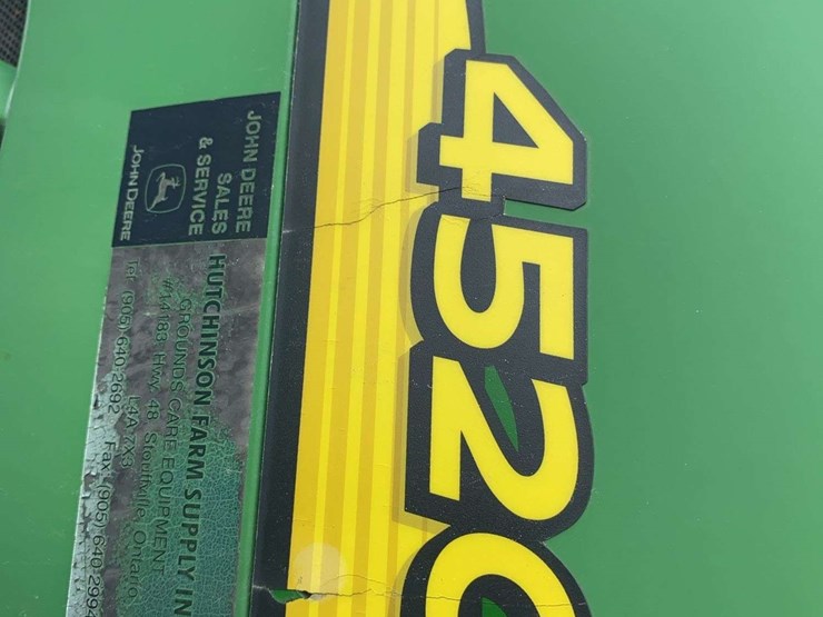 2010-john-deere-4520-image-33