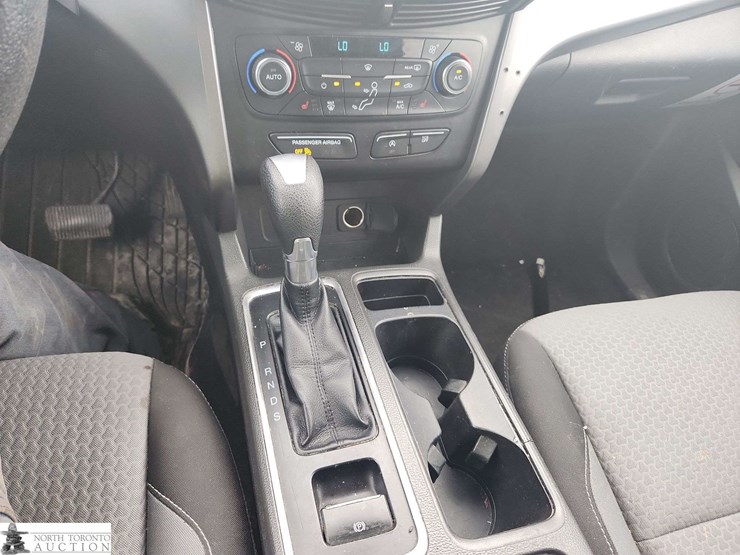 2017-ford-escape-image-31