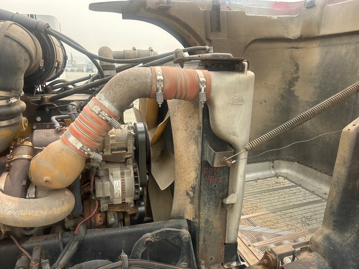 2005-caterpillar-c13-image-55