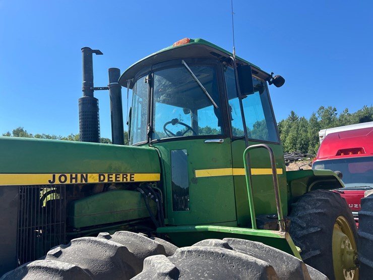 john-deere-8450-image-53