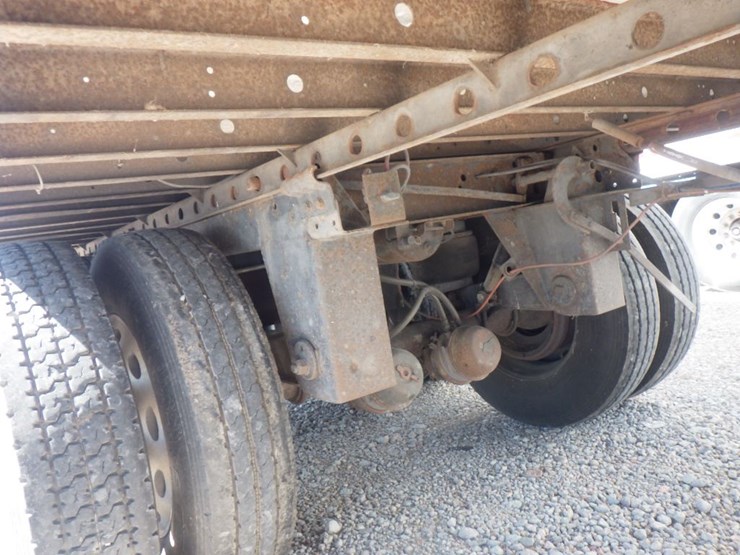 2005-utility-3000r-image-6