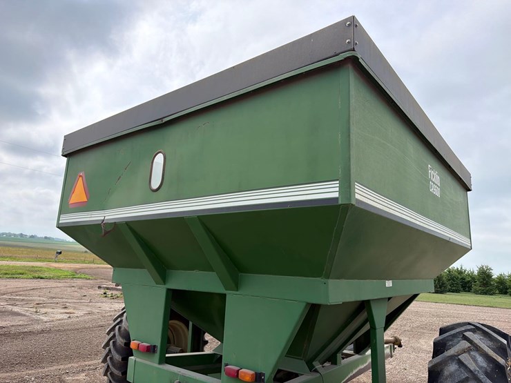 ficklin-cr9600-grain-cart-image-19