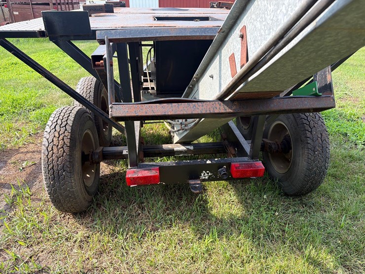 homemade-2-tote-seed-tender-image-11
