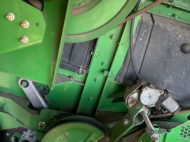 2012-john-deere-s680-image-53