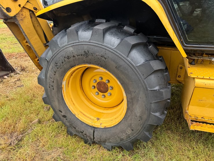 2006-caterpillar-420d-image-12