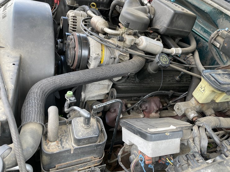 1998-chevrolet-silverado-1500-image-46